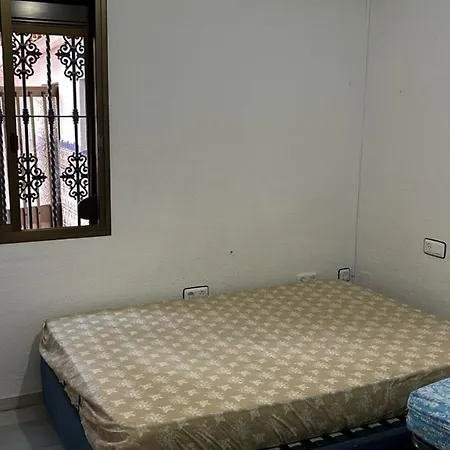 Bedroom 20 Minutes From Sevilha 阿尔卡拉德瓜代拉